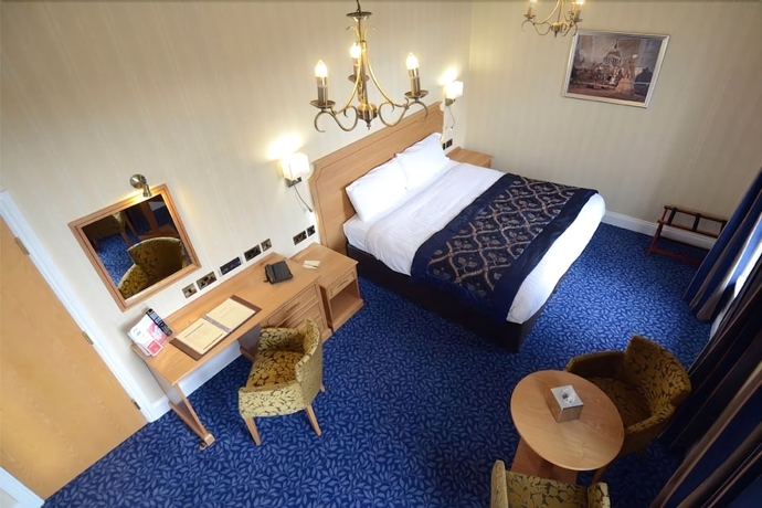 Imagen de la habitación del Hotel Park Hall and Spa Wolverhampton. Foto 12