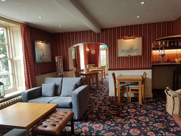 Imagen del bar/restaurante del Hotel Park Hill. Foto 6