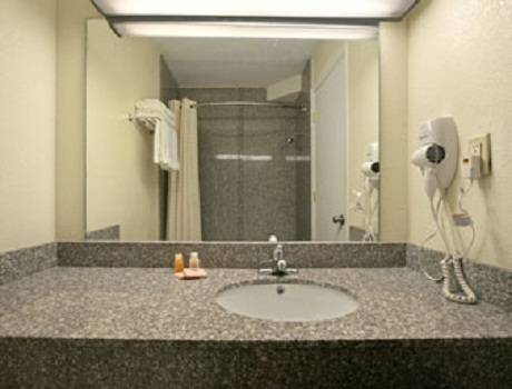 Imagen de la habitación del Hotel Park Hill Inn and Suites. Foto 3