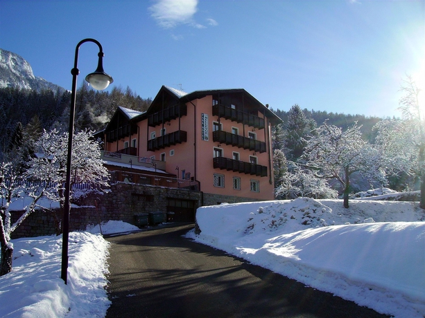 Imagen de los exteriores del Hotel Park Hotel Bellevue. Foto 8