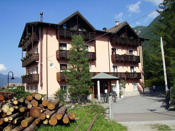 Imagen de los exteriores del Hotel Park Hotel Bellevue, Folgarida. Foto 9