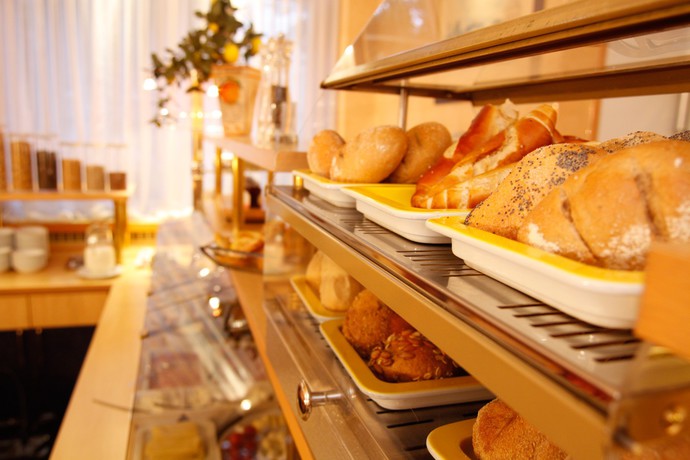 Imagen del bar/restaurante del Hotel Park Hotel Post. Foto 4