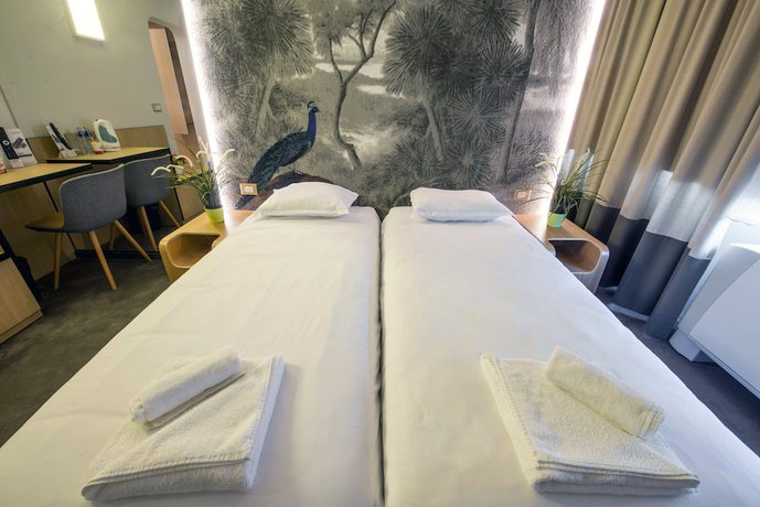 Imagen de la habitación del Hotel Park Hotel RAYA Garden. Foto 16