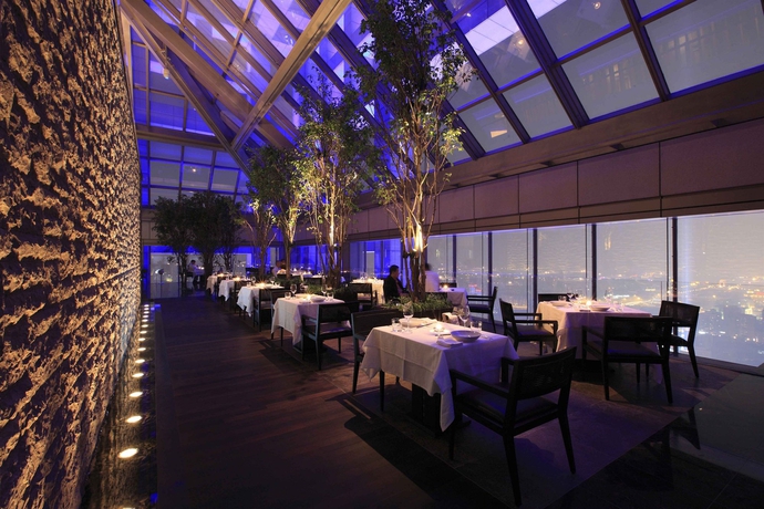 Imagen del bar/restaurante del Hotel Park Hyatt Beijing. Foto 3