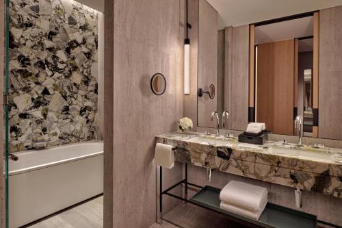 Imagen de la habitación del Hotel Park Hyatt Changsha. Foto 13