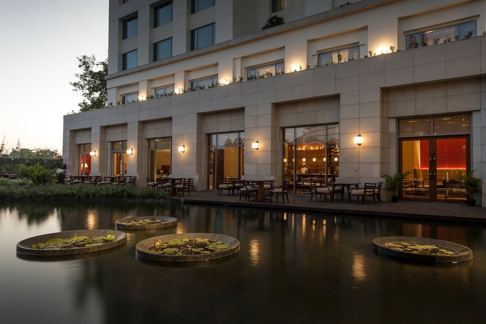 Imagen de los exteriores del Hotel Park Hyatt Chennai. Foto 10