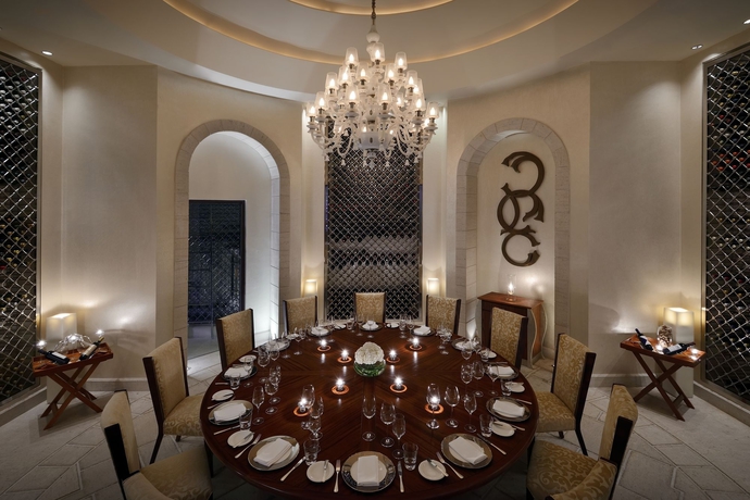 Imagen del bar/restaurante del Hotel Park Hyatt Dubai. Foto 9