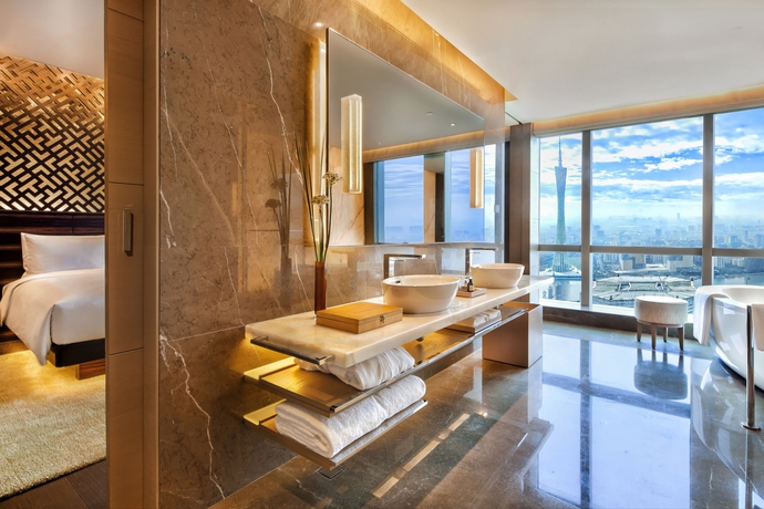 Imagen de la habitación del Hotel Park Hyatt Guangzhou. Foto 7
