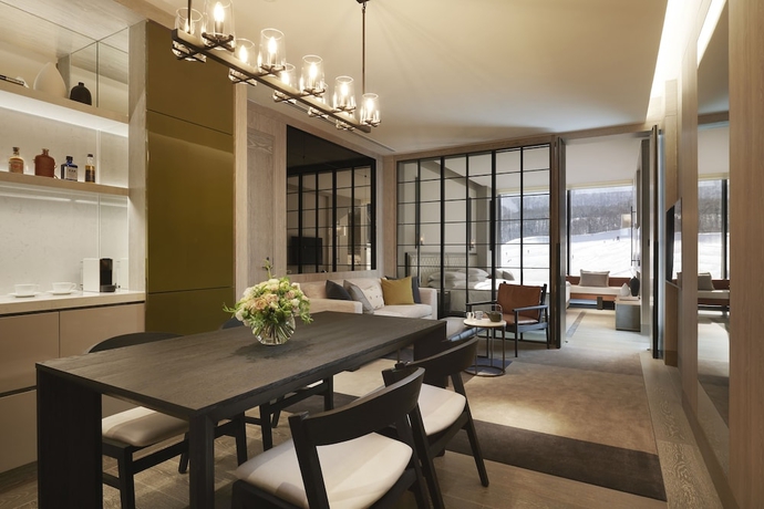 Imagen de la habitación del Hotel Park Hyatt Niseko Hanazono. Foto 10