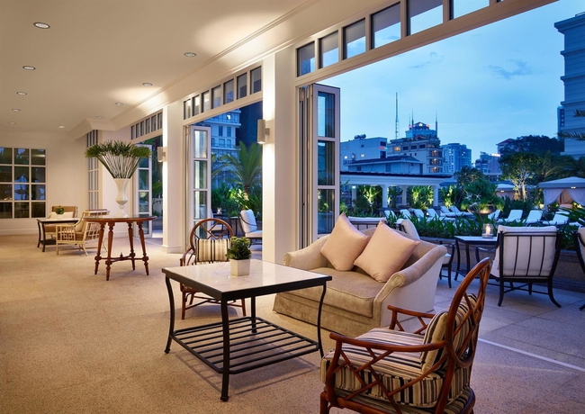 Imagen de la piscina del Hotel Park Hyatt Saigon. Foto 16