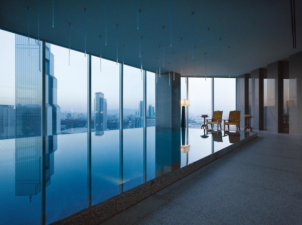 Imagen de la piscina del Hotel Park Hyatt Seoul. Foto 12