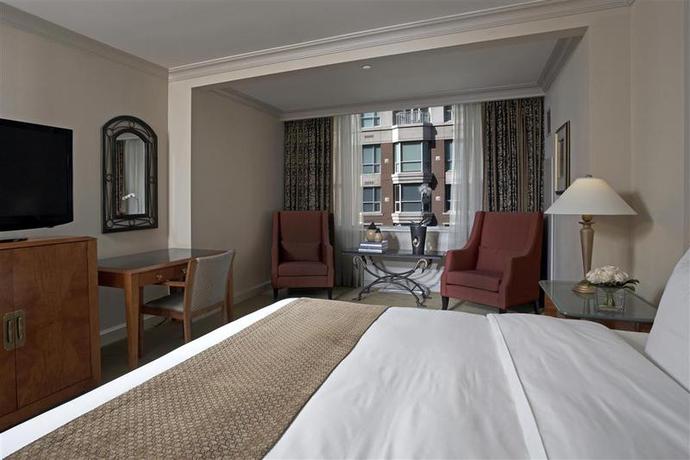 Imagen de la habitación del Hotel Park Hyatt Toronto. Foto 9