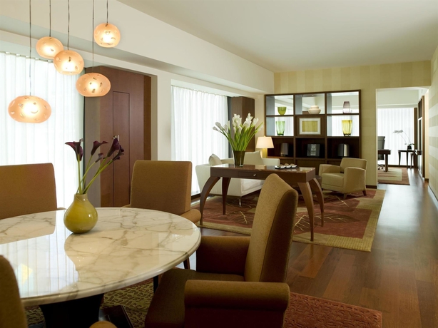 Imagen de la habitación del Hotel Park Hyatt Zurich. Foto 7