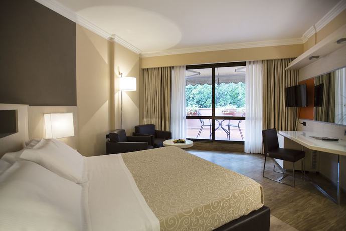 Imagen de la habitación del Hotel Park I Lecci. Foto 5