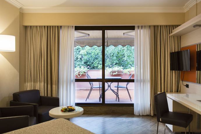 Imagen de la habitación del Hotel Park I Lecci. Foto 12