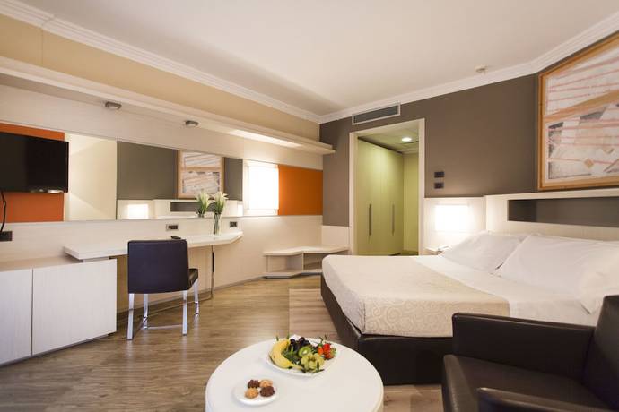 Imagen de la habitación del Hotel Park I Lecci. Foto 15