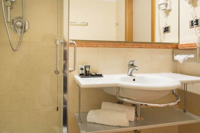 Imagen de la habitación del Hotel Park I Lecci. Foto 16