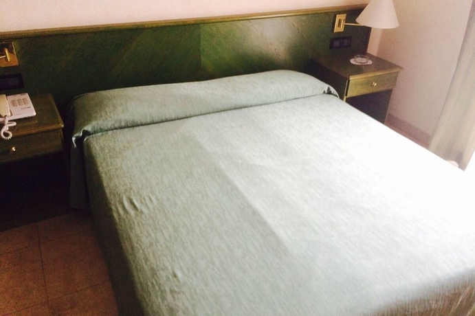 Imagen de la habitación del Hotel Park Imperatore Adriano. Foto 13