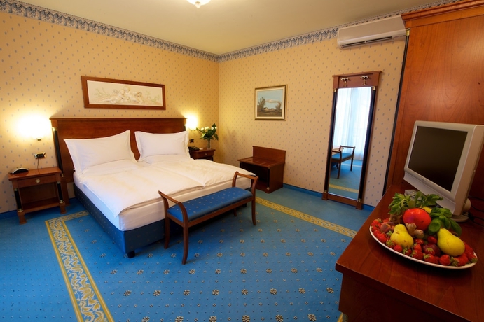 Imagen de la habitación del Hotel Park Imperial Centro Tao Natural Medical Spa. Foto 8