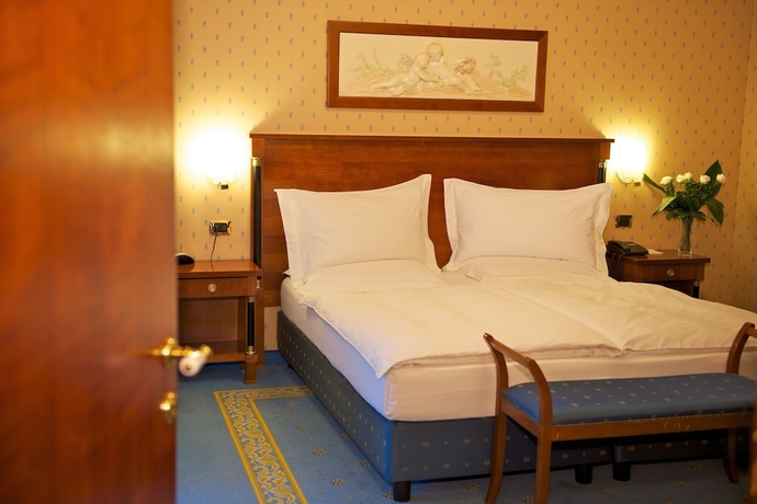 Imagen de la habitación del Hotel Park Imperial Centro Tao Natural Medical Spa. Foto 18