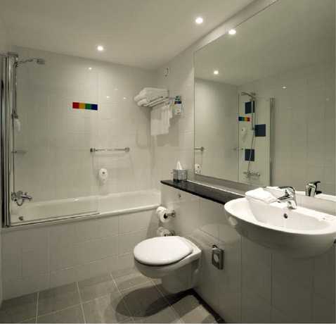 Imagen de la habitación del Hotel Park Inn By Radisson Aberdeen. Foto 17