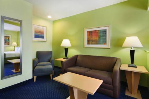 Imagen de la habitación del Hotel Park Inn By Radisson Albany. Foto 3