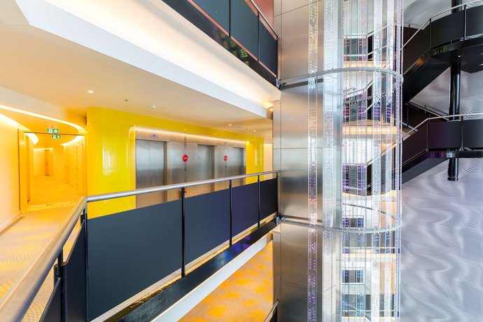 Imagen de los interiores del Hotel Park Inn By Radisson Amsterdam City West. Foto 15