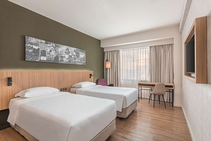 Imagen de la habitación del Hotel Park Inn By Radisson Bacolod. Foto 7