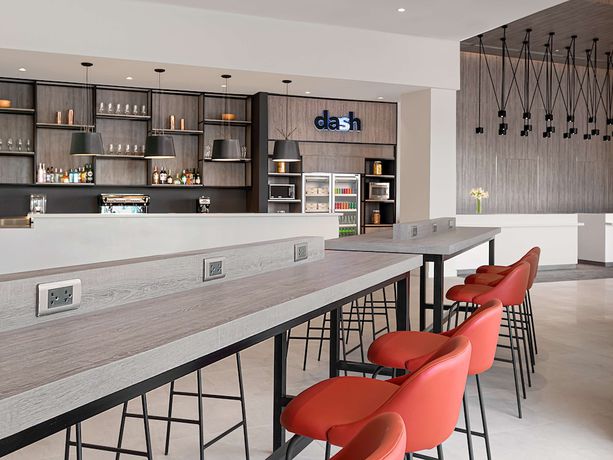 Imagen de los interiores del Hotel Park Inn By Radisson Bacolod. Foto 13
