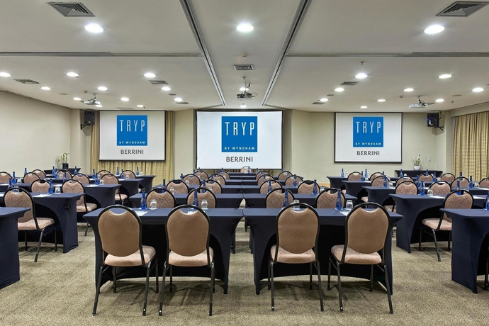 Imagen de los interiores del Hotel Park Inn By Radisson Berrini. Foto 12