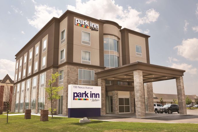 Imagen general del Hotel Park Inn By Radisson Brampton, On. Foto 1