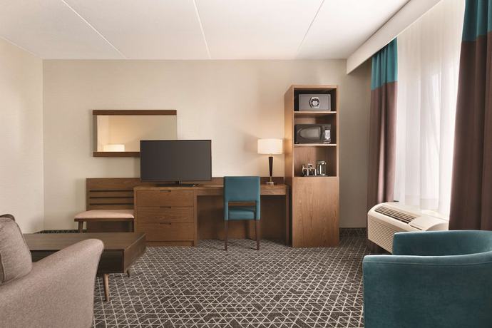 Imagen de la habitación del Hotel Park Inn By Radisson Brampton, On. Foto 7