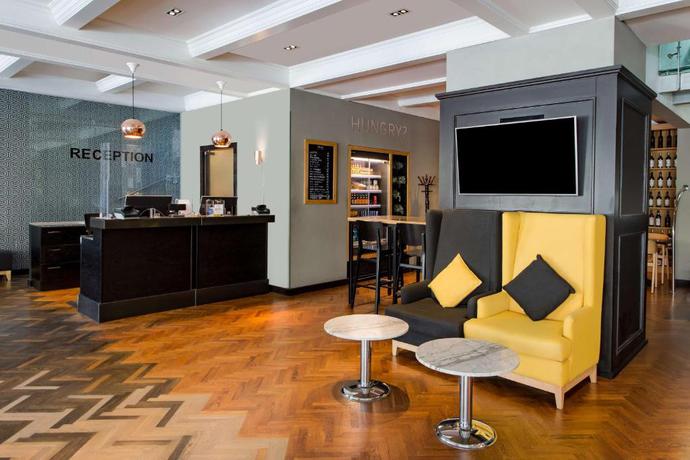 Imagen de los interiores del Hotel Park Inn By Radisson Bucharest and Residence. Foto 19
