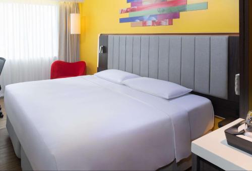 Imagen de la habitación del Hotel Park Inn By Radisson Clark. Foto 14