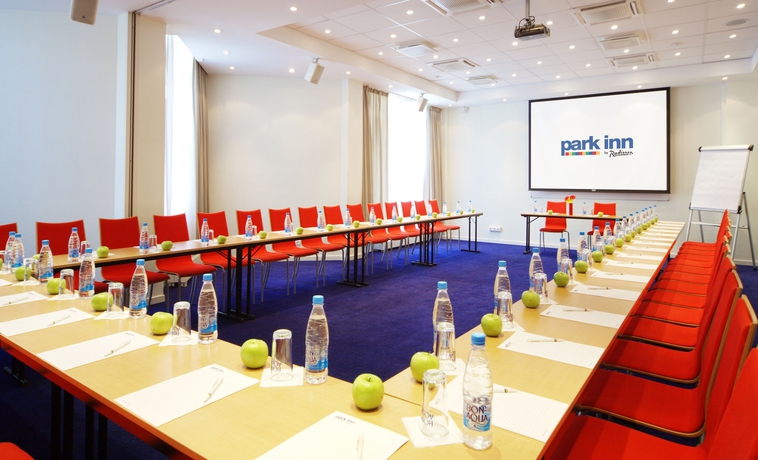 Imagen de los interiores del Hotel Park Inn By Radisson Ekaterinburg. Foto 14