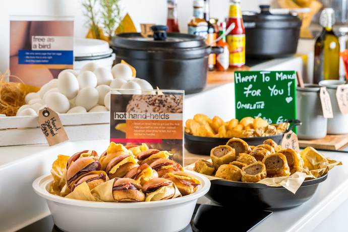 Imagen de los interiores del Hotel Park Inn By Radisson Istanbul Airport Odayeri. Foto 18