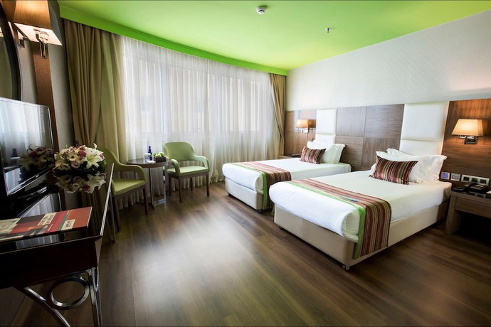 Imagen de la habitación del Hotel Park Inn By Radisson Istanbul Asia Kavacik. Foto 3