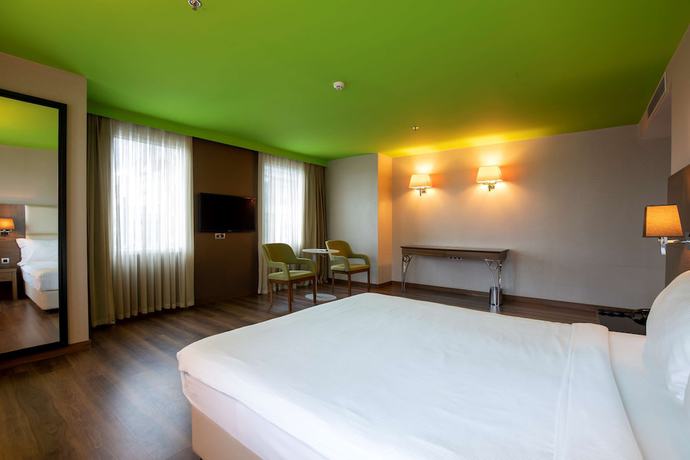 Imagen de la habitación del Hotel Park Inn By Radisson Istanbul Asia Kavacik. Foto 6