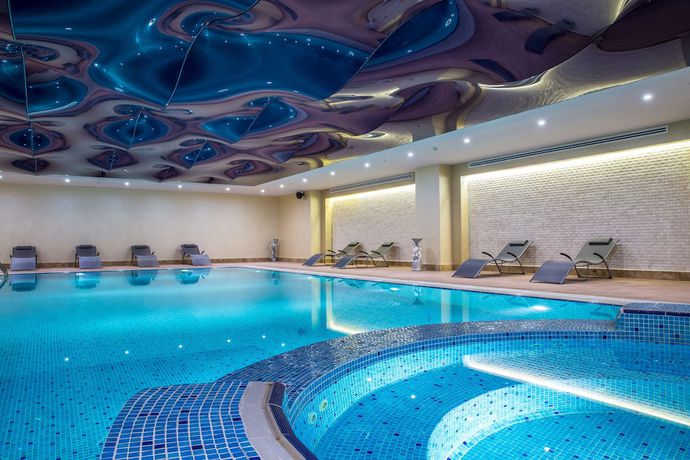 Imagen de la piscina del Hotel Park Inn By Radisson Istanbul Ataturk Airport. Foto 19
