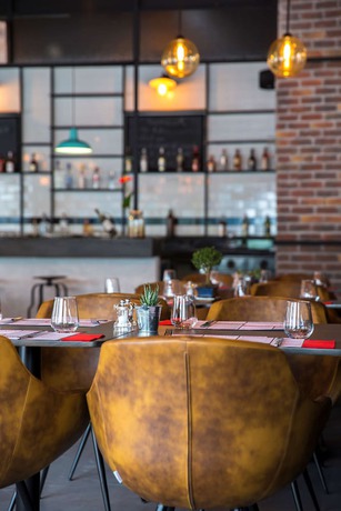 Imagen del bar/restaurante del Hotel Park Inn By Radisson Istanbul Ataturk Airport. Foto 2