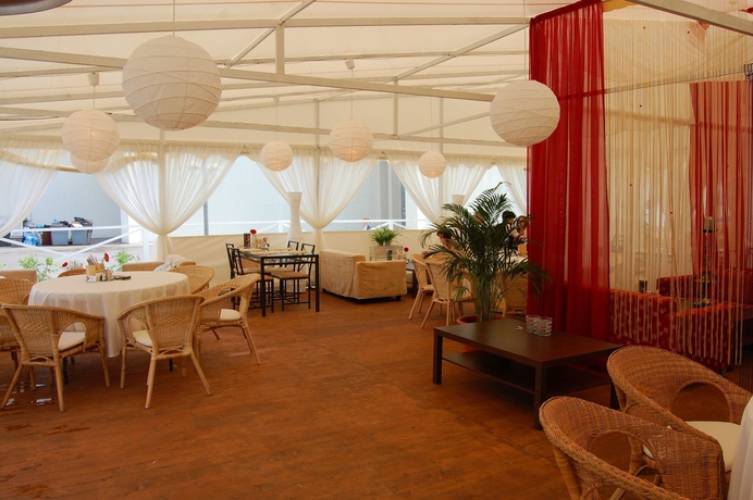 Imagen del bar/restaurante del Hotel Park Inn By Radisson Izhevsk. Foto 6