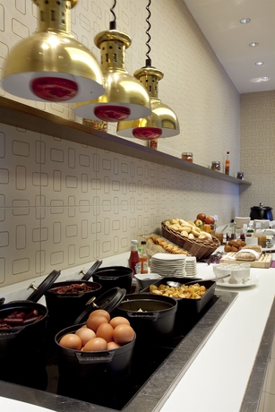 Imagen del bar/restaurante del Hotel Park Inn By Radisson Kazan. Foto 2