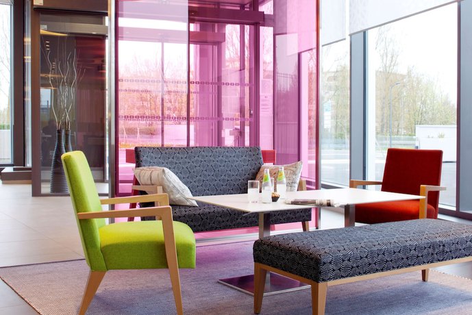 Imagen de los interiores del Hotel Park Inn By Radisson Lille Grand Stade. Foto 18