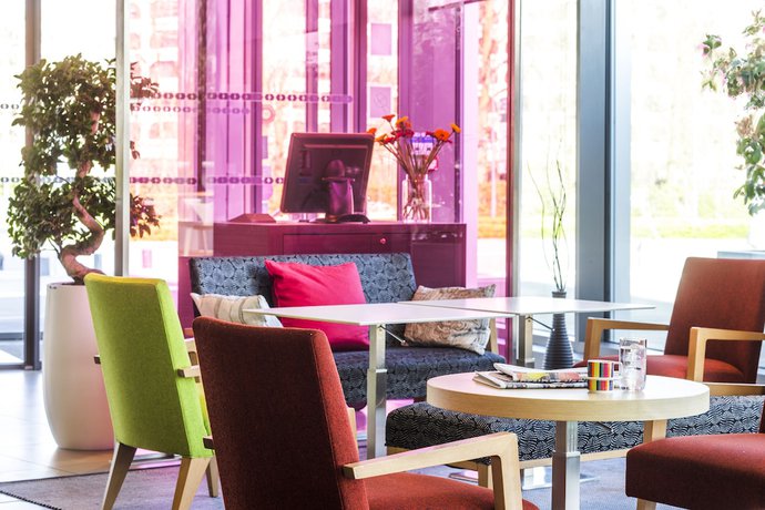 Imagen de los interiores del Hotel Park Inn By Radisson Lille Grand Stade. Foto 20