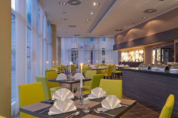 Imagen del bar/restaurante del Hotel Park Inn By Radisson Linz. Foto 2