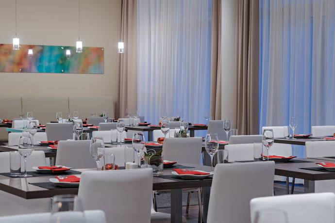 Imagen del bar/restaurante del Hotel Park Inn By Radisson Linz. Foto 3