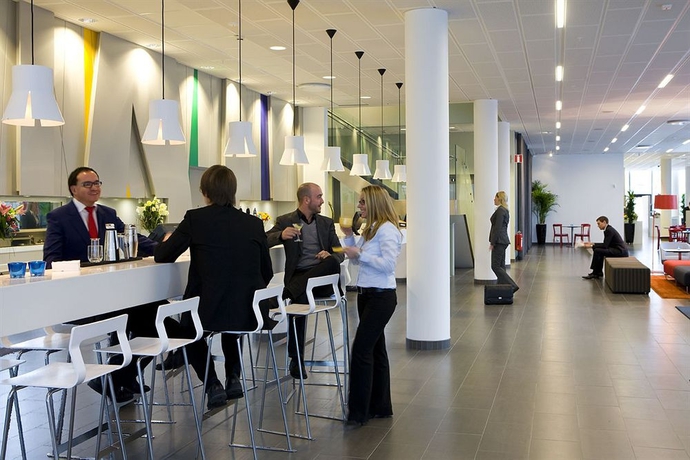 Imagen de los interiores del Hotel Park Inn By Radisson Malmö. Foto 11