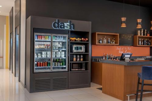 Imagen del bar/restaurante del Hotel Park Inn By Radisson North Edsa. Foto 8