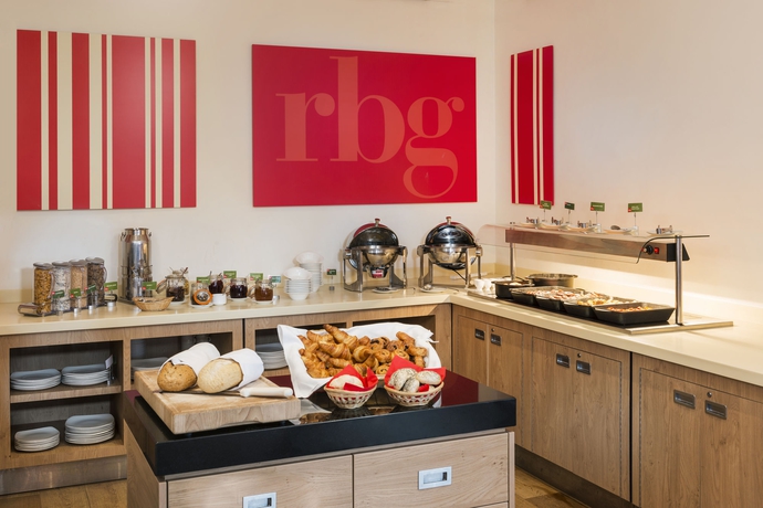 Imagen del bar/restaurante del Hotel Park Inn By Radisson Palace Southend-on-sea. Foto 2