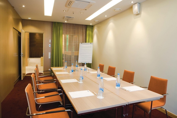 Imagen de los interiores del Hotel Park Inn By Radisson Pulkovskaya and Conference Centre St Petersburg. Foto 10